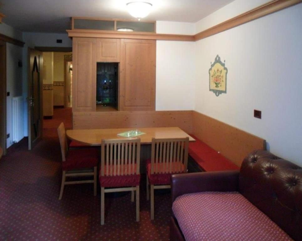 Residence Orsa Maggiore Madonna di Campiglio Exterior photo