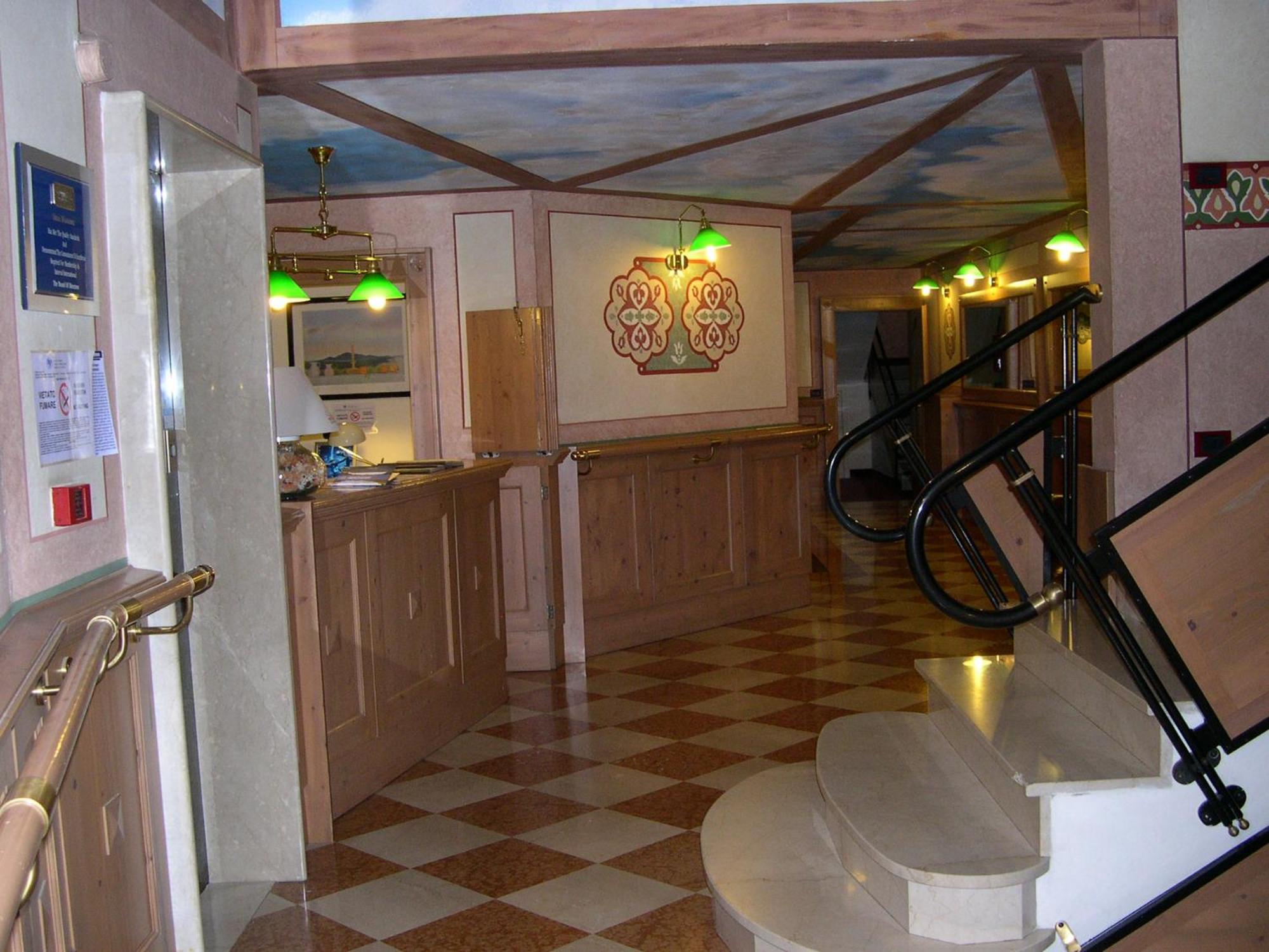 Residence Orsa Maggiore Madonna di Campiglio Exterior photo